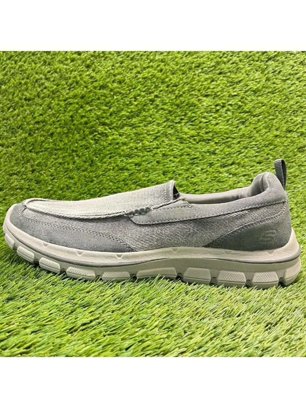 Skechers Palmero Matthis Mens Size 12 Charcoal Gray Casual Classic Slip On Shoes